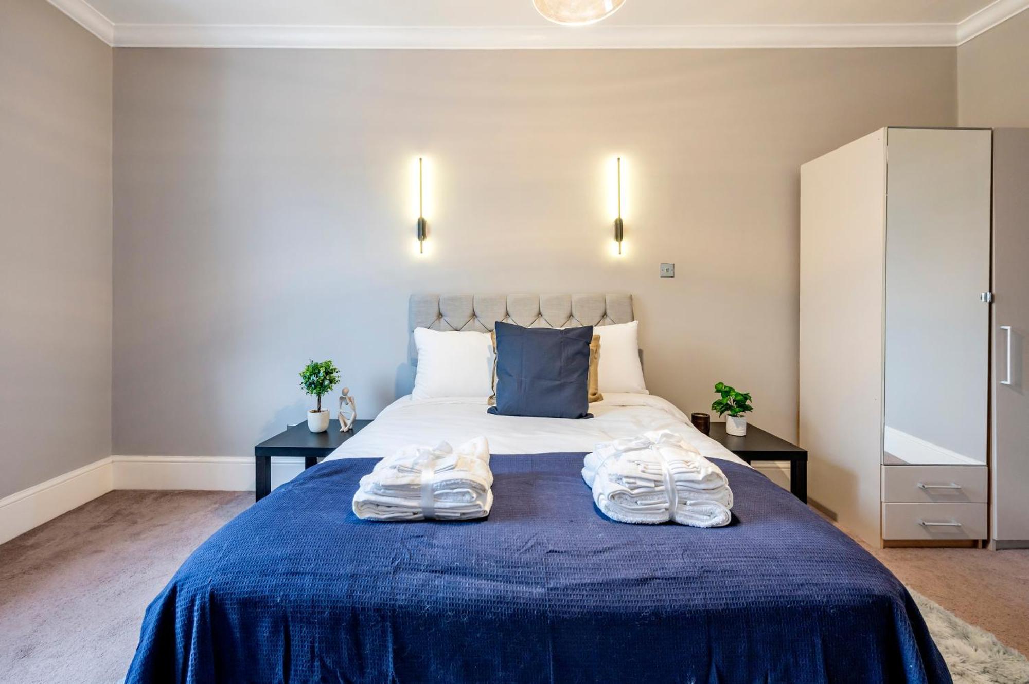 Large 1 Bedroom In Center Of London 3 エクステリア 写真