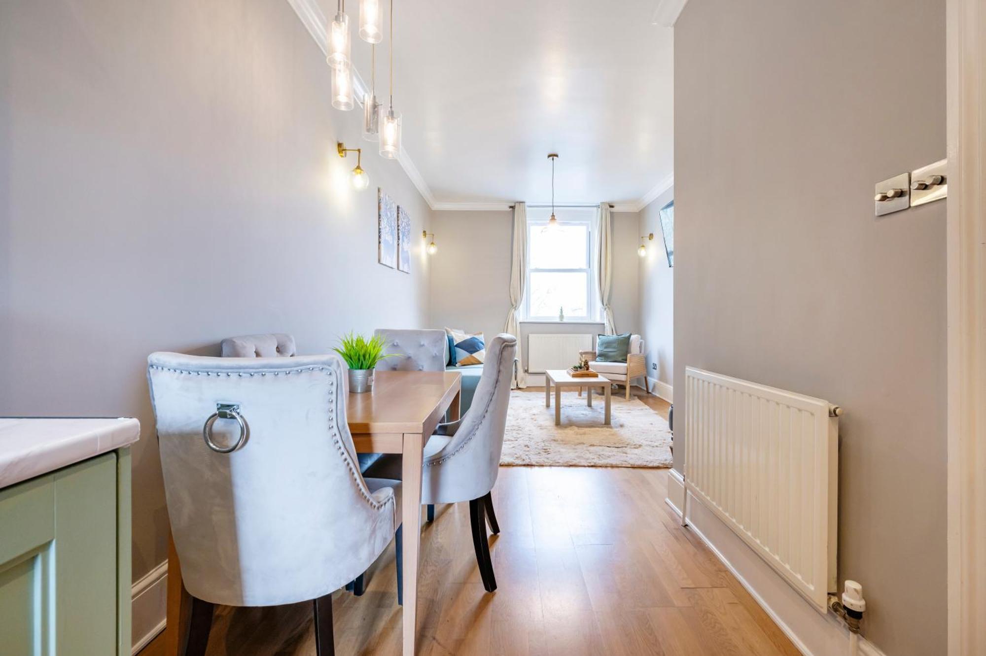 Large 1 Bedroom In Center Of London 3 エクステリア 写真