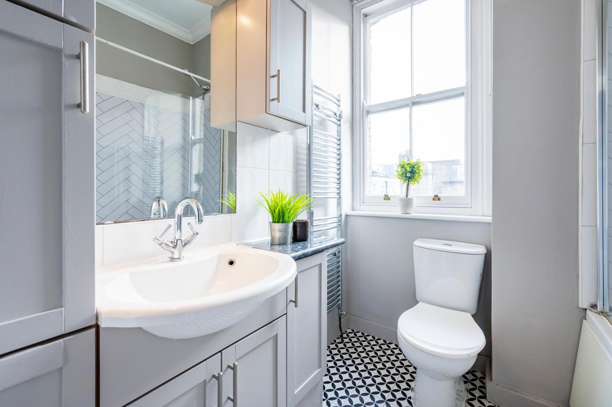 Large 1 Bedroom In Center Of London 3 エクステリア 写真