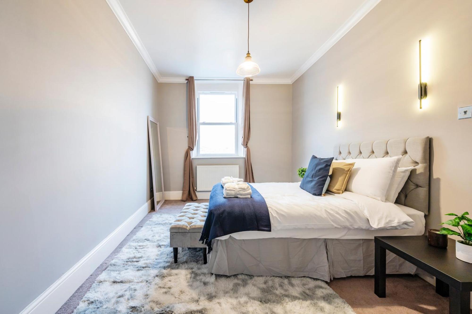 Large 1 Bedroom In Center Of London 3 エクステリア 写真