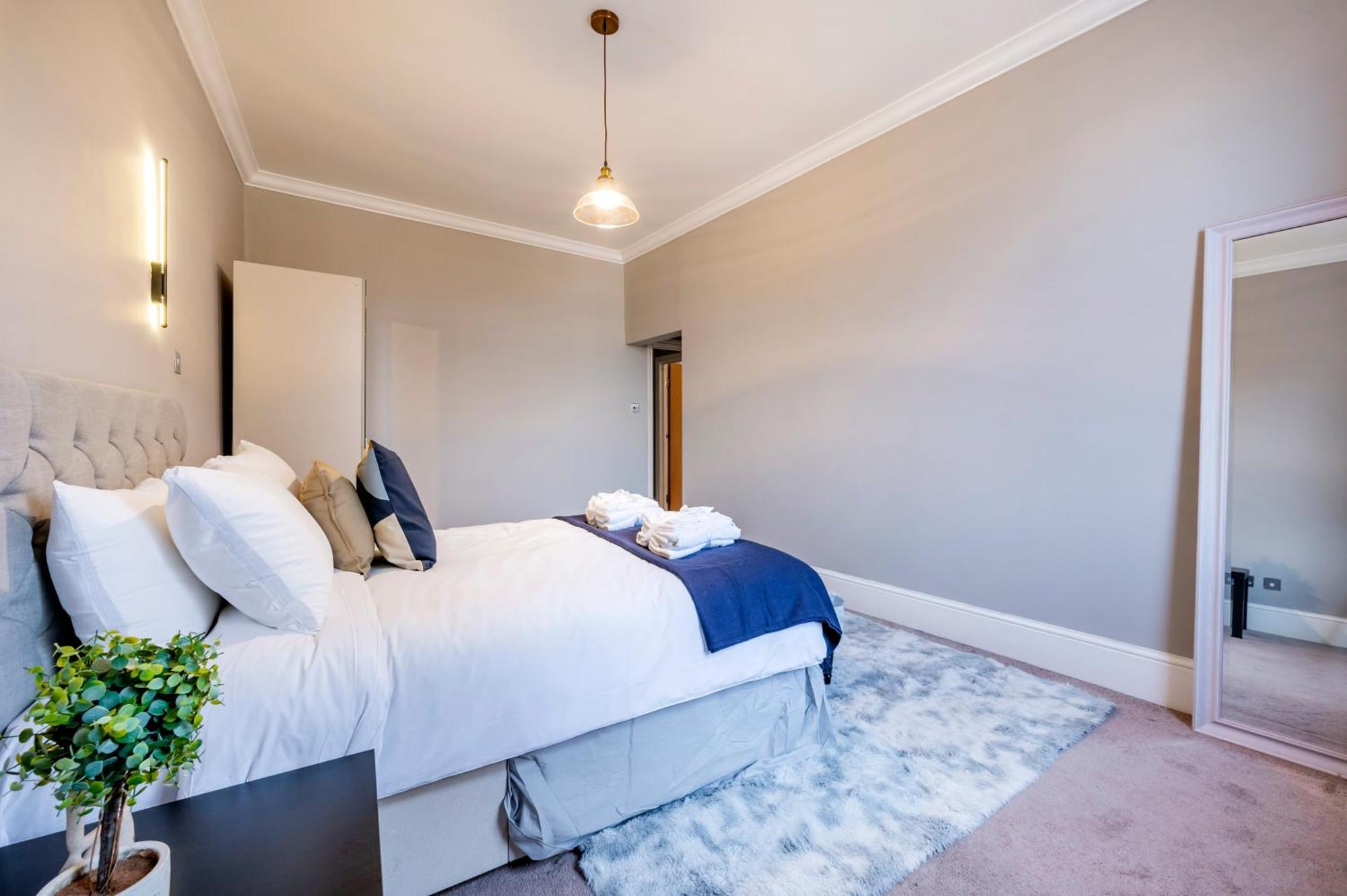 Large 1 Bedroom In Center Of London 3 エクステリア 写真