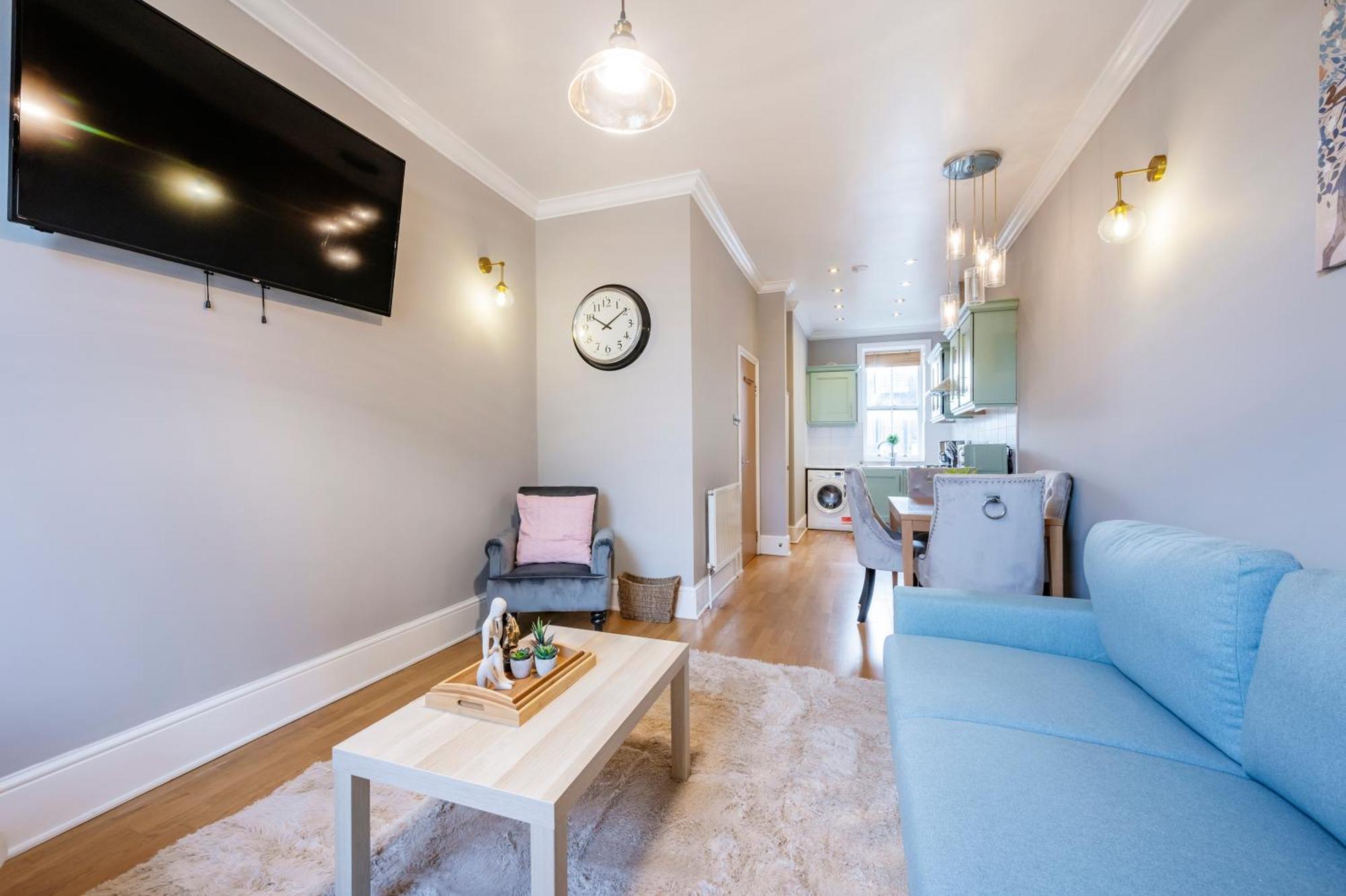 Large 1 Bedroom In Center Of London 3 エクステリア 写真