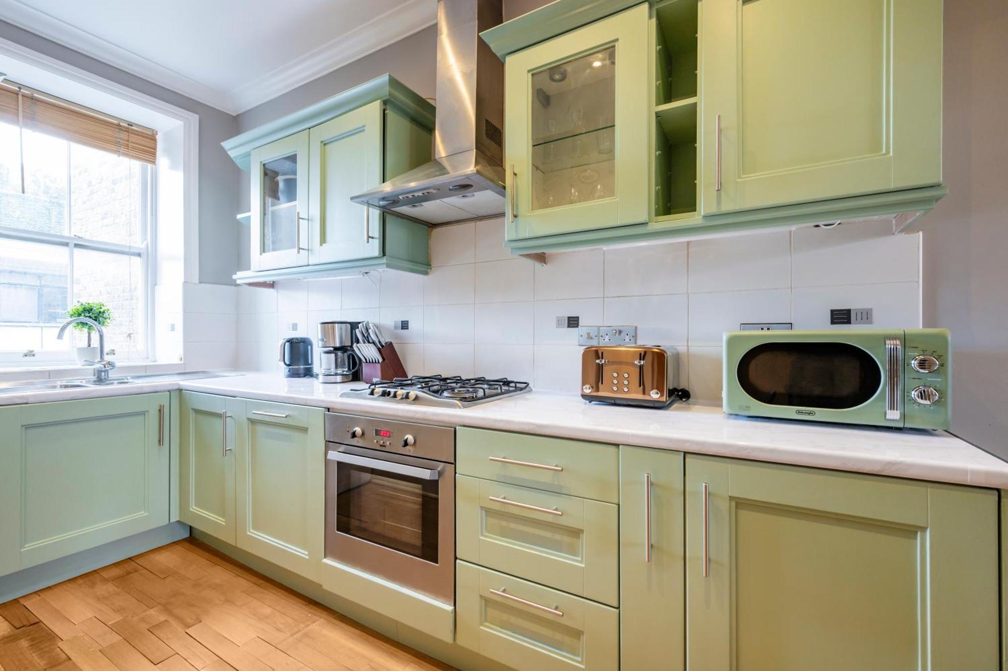 Large 1 Bedroom In Center Of London 3 エクステリア 写真