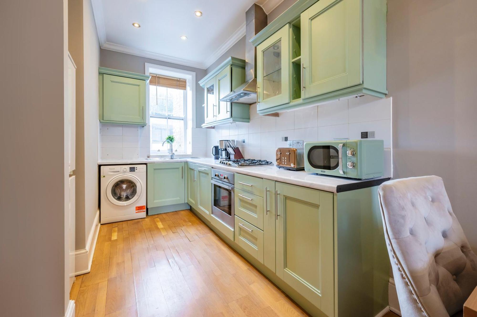 Large 1 Bedroom In Center Of London 3 エクステリア 写真